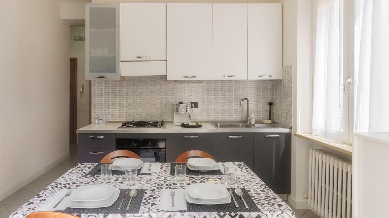 "Casa Giuliari" In Borgo Roma Vicino Policlinico Univr Fiera Lägenhet Verona Exteriör bild