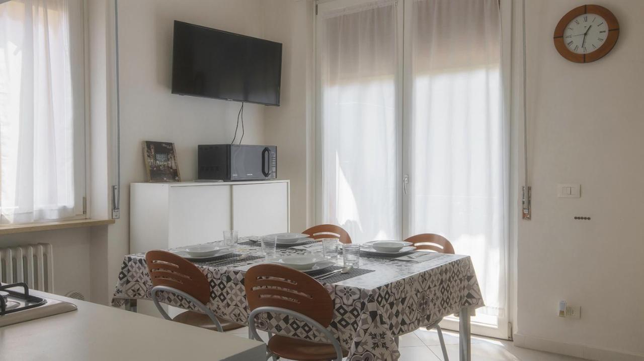 "Casa Giuliari" In Borgo Roma Vicino Policlinico Univr Fiera Lägenhet Verona Exteriör bild